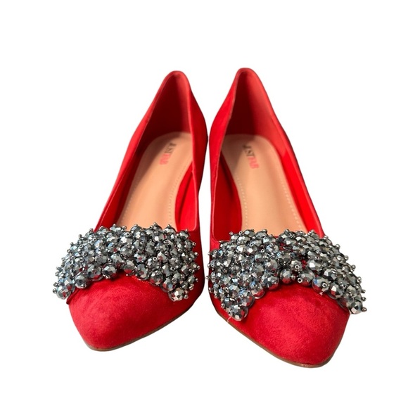 JustFab | Red Embellished Silver Bow Heels Size 11 NWOT - Picture 5 of 11